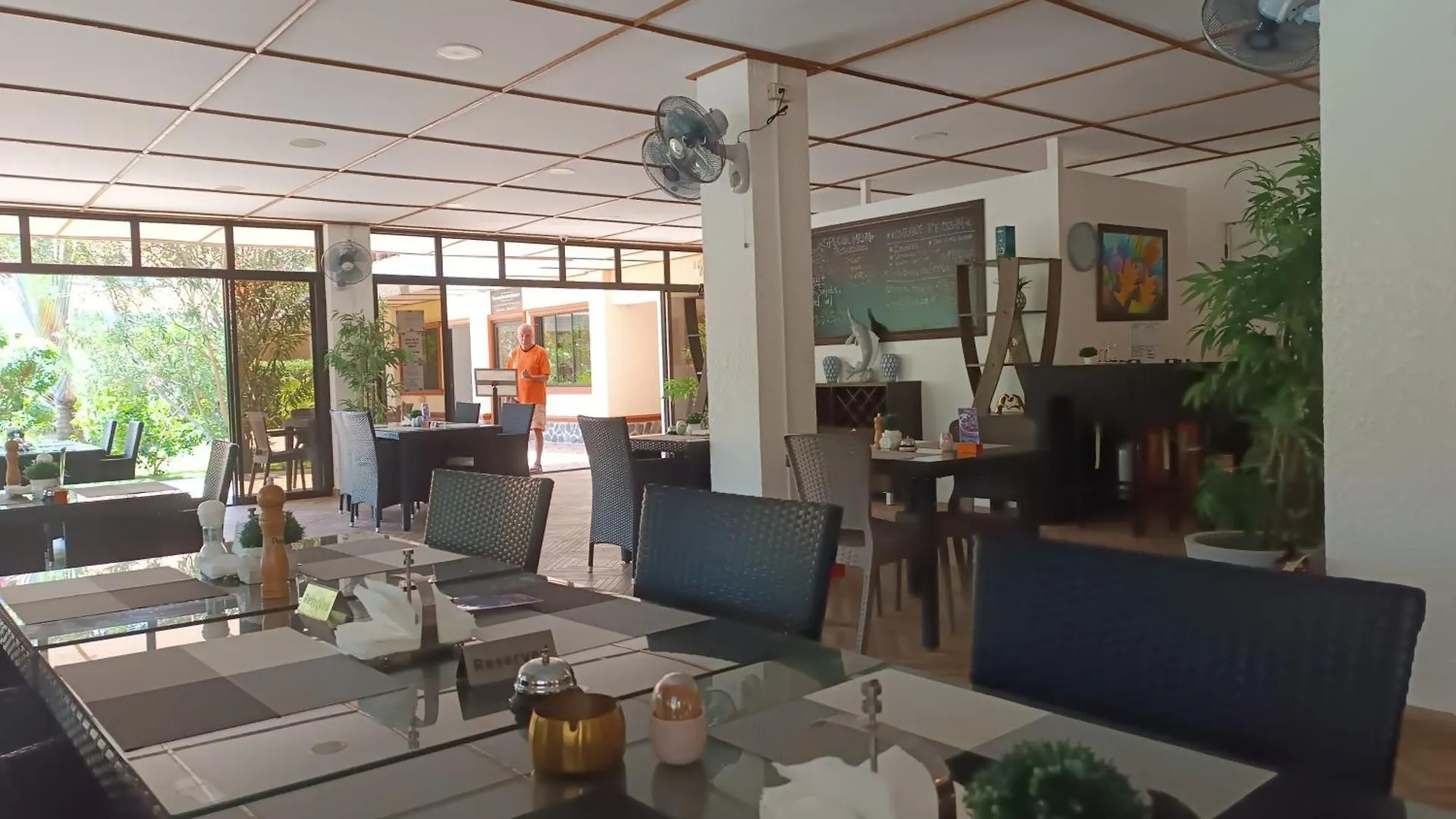 Sunville Hotel And Restaurant Panglao 3*,